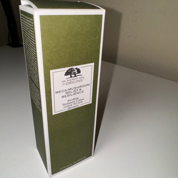 Origins Mega Mushroom Relief & Resilience Soothing Treatment Lotion 6.7 oz/200ml - Picture 10 of 10